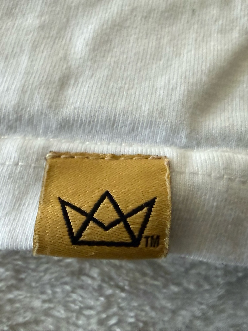 KLUTCH CANNABIS The Whiteout Tee Size XL 420 friendly - Picture 5 of 9
